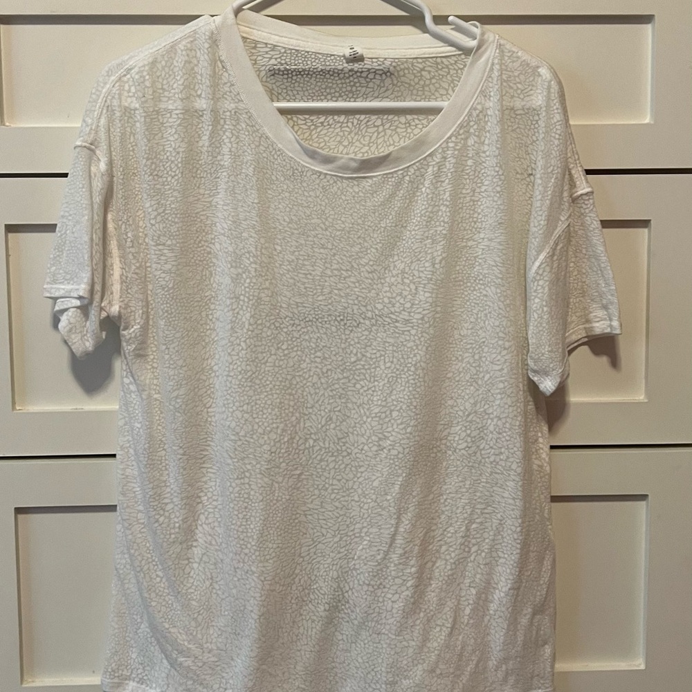 oversized white lululemon t-shirt